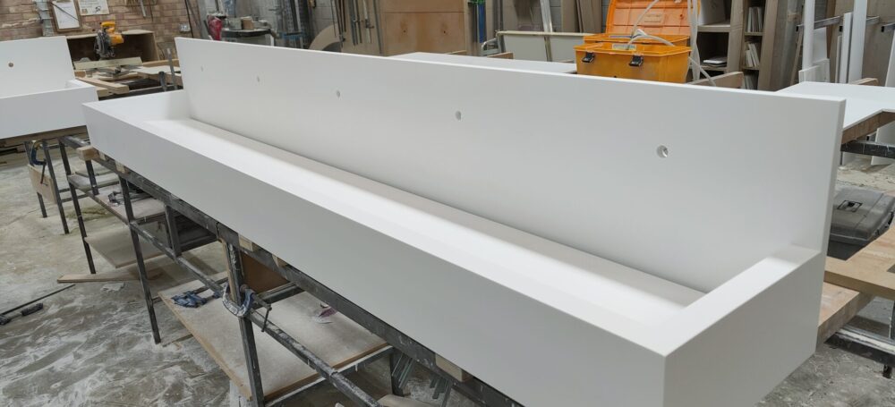 Corian® COMMERCIAL WASH TROUGH