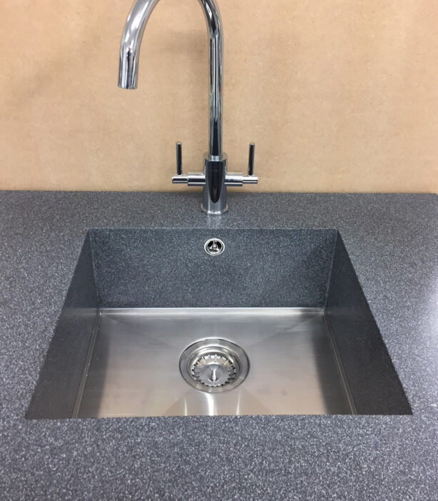 Corian® AXIXUNO 450U STAINLESS STEEL
