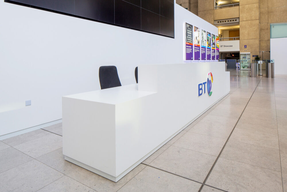 Corian® RECEPTION DESK