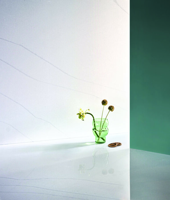 HI-MACS® AURORA CALACATTA FIORE
