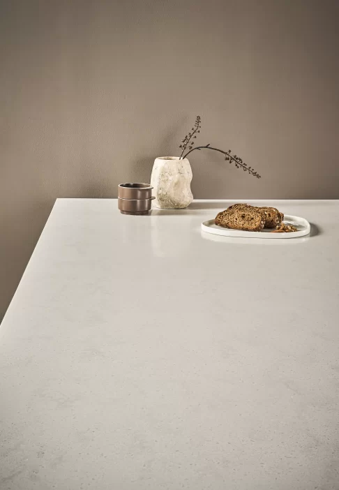 HI-MACS® GRAVILLA CREAM