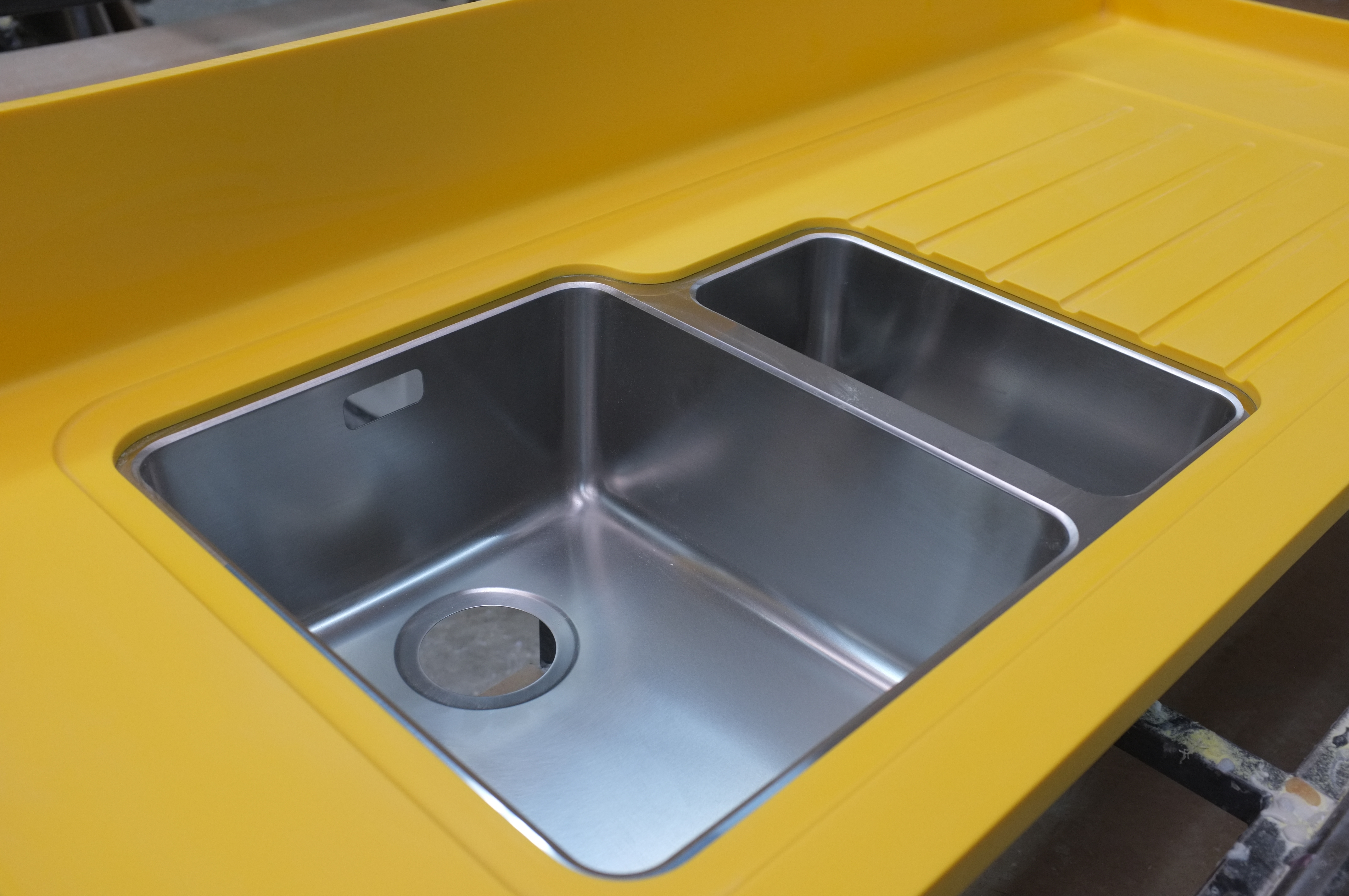 Imperial Yellow Corian®