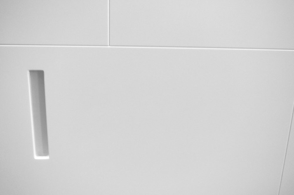 Corian® BESPOKE KITCHEN DOOR DETAIL