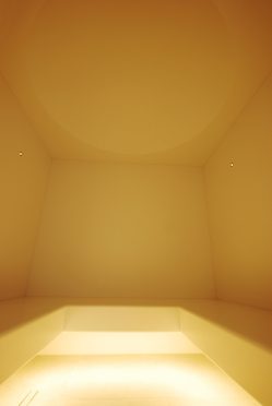 Corian® BESPOKE DOMED STEAM ROOM